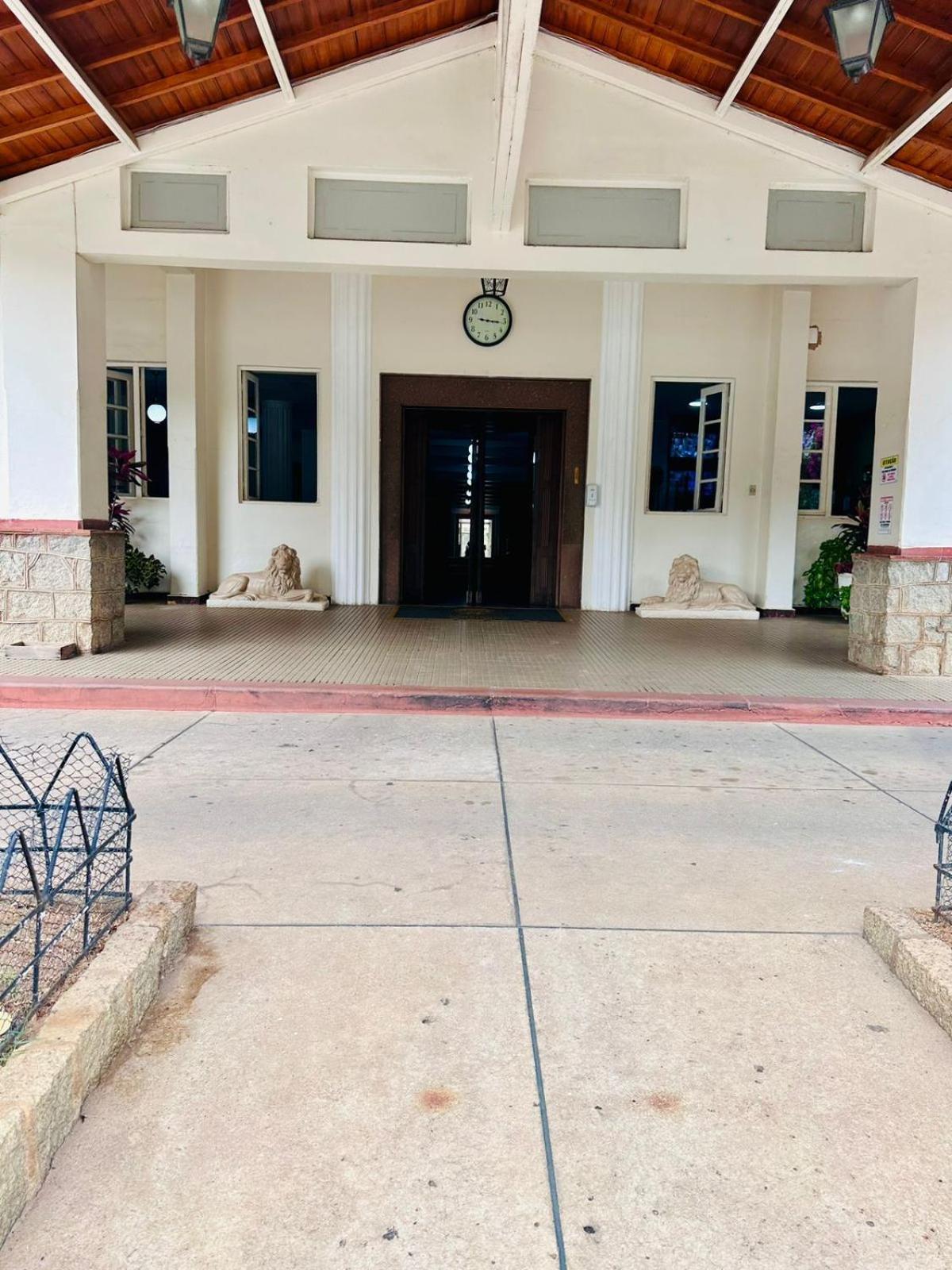 Apartamento Condominio Quisisana Centro Pocos De Caldas Lazer Completo, Uma Estrutura De Resort מראה חיצוני תמונה