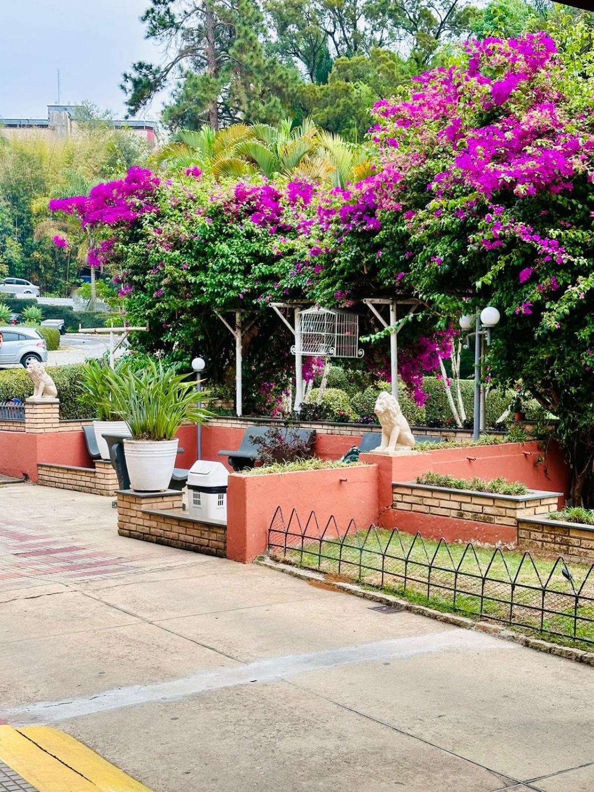 Apartamento Condominio Quisisana Centro Pocos De Caldas Lazer Completo, Uma Estrutura De Resort מראה חיצוני תמונה